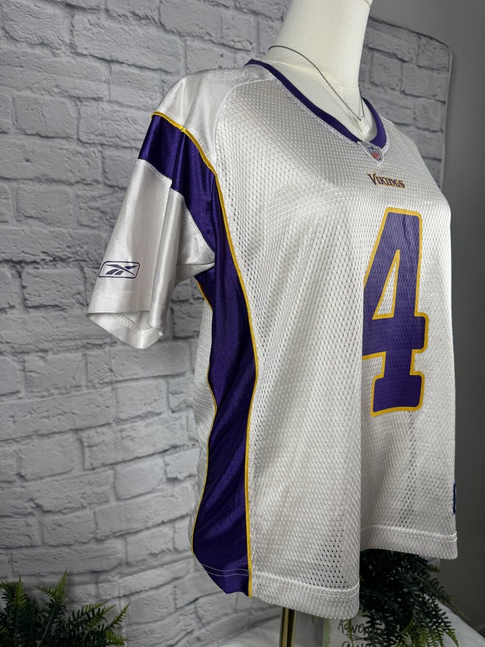 Reebok NFL Minnesota Vikings Favre #4 White Jersey M Purple Gold Mesh
